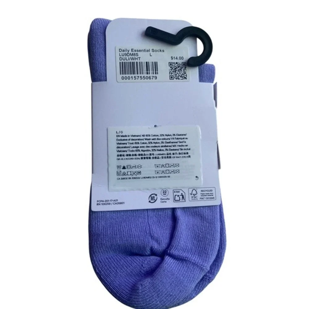 Lululemon‎ Unisex Daily Essential Quarter Socks Stripe Lavender Size L